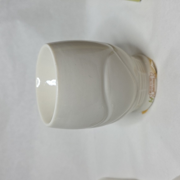 Belleek Connemara Egg Cup And Spoon - Picture 7 of 8